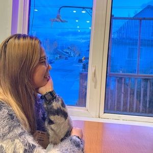 Meet your Posher, Katrinav